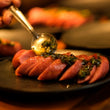 Carregar imagem no visualizador da galeria, Jantar Experiência - Malbec & Parrilla - Trivento Golden Reserve
